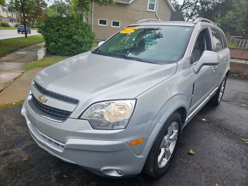 Used 2014 Chevrolet Captiva Sport FWD LTZ image 2