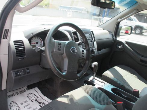 Used 2011 Nissan Xterra PRO-4X AWD/4WD image 5