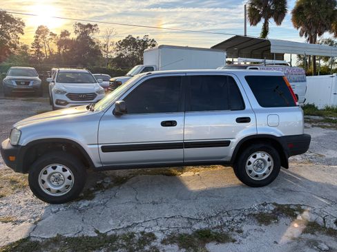 Used 2000 Honda CR-V LX image 3