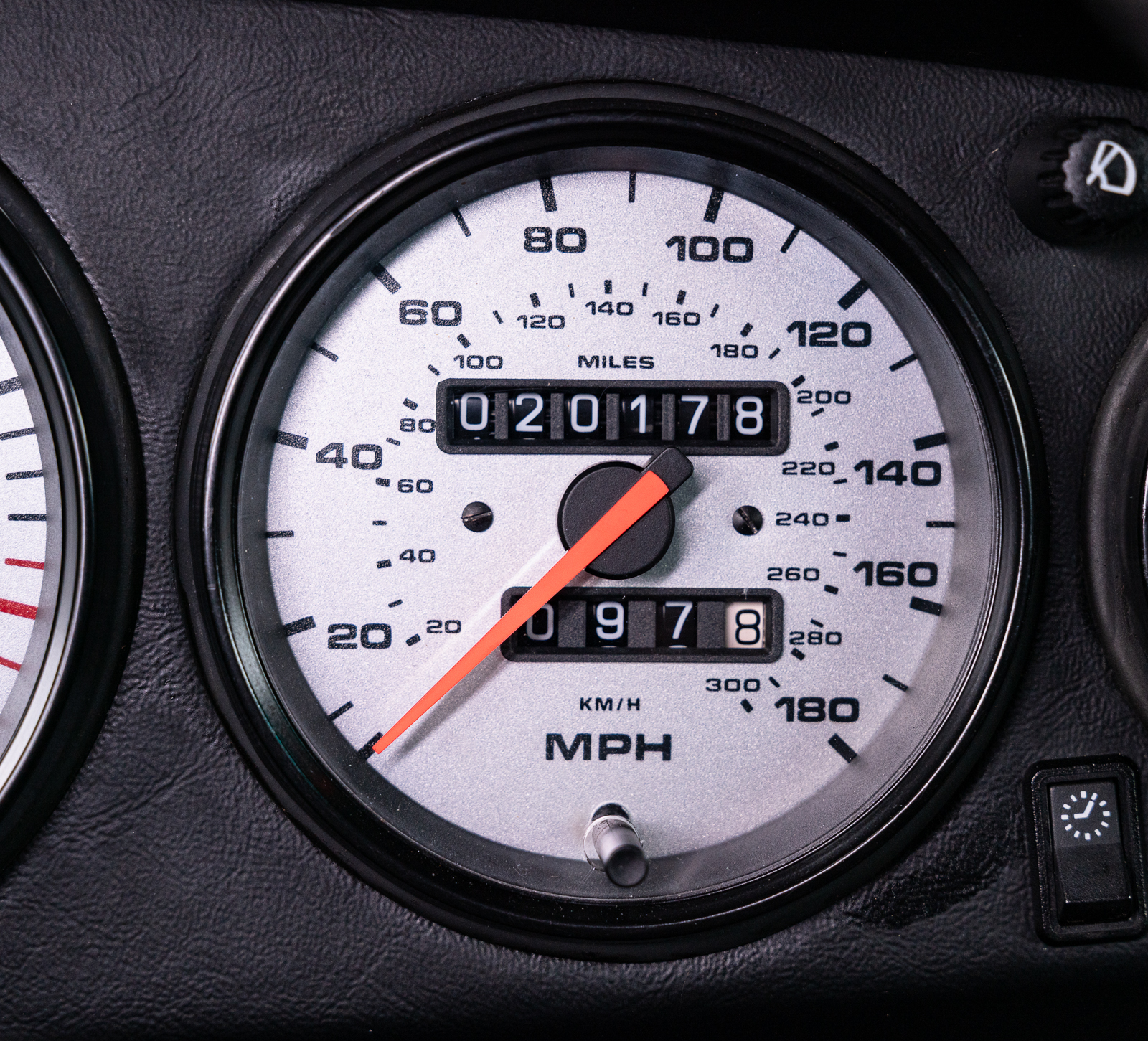 Used 1997 Porsche 911 Carrera 4S AWD/4WD image 58