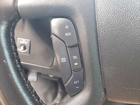 Used 2020 Chevrolet Express 2500 image 18