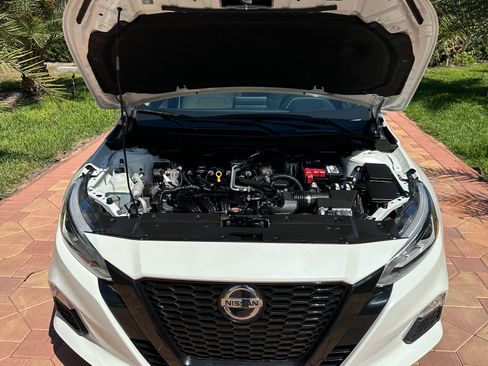 Used 2022 Nissan Altima 2.5 SV AWD image 10
