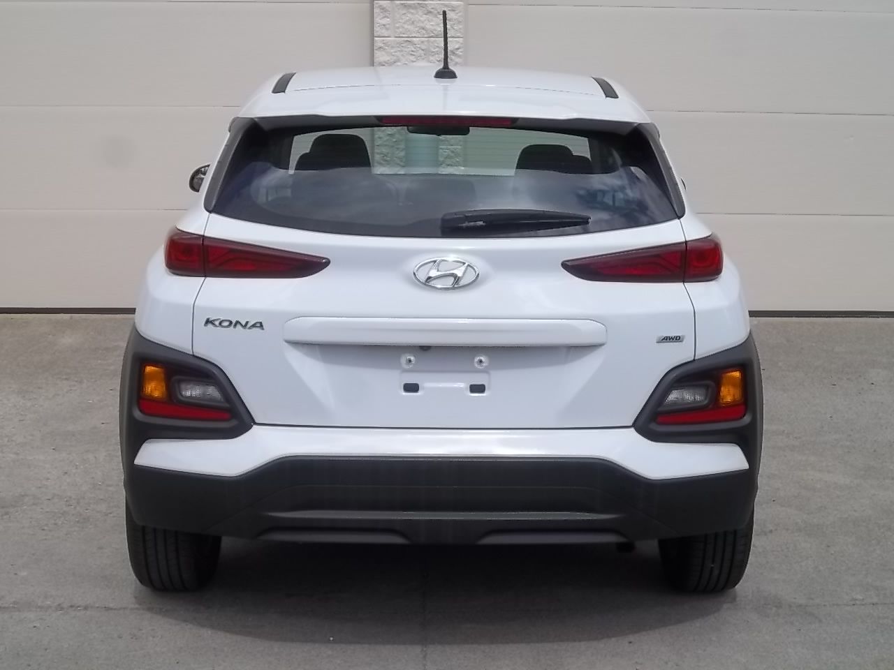 Used 2021 Hyundai Kona AWD SE image 5