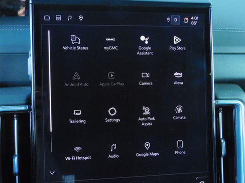 Used 2025 GMC Yukon Denali image 8