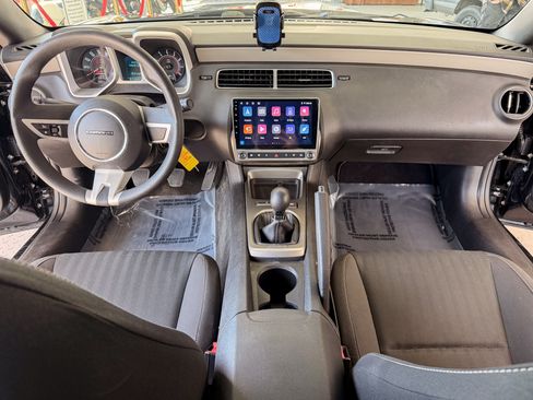 Used 2011 Chevrolet Camaro LS Coupe RWD image 8