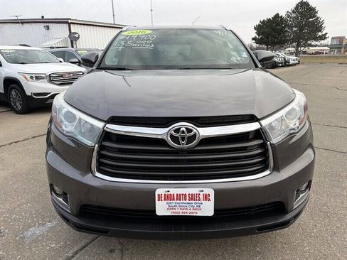 Used 2016 Toyota Highlander Limited image 8