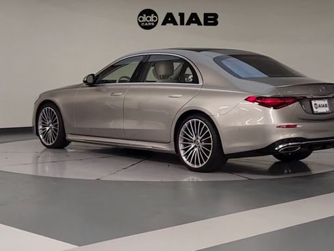 Used 2022 Mercedes-Benz S 500 image 5