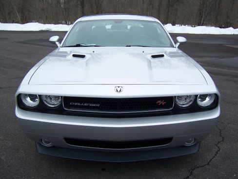 Used 2009 Dodge Challenger R/T Plus image 5