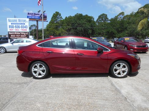 Used 2016 Chevrolet Cruze Premier Sedan FWD image 4