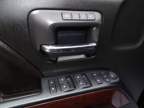 Used 2017 GMC Sierra 1500 SLT image 5