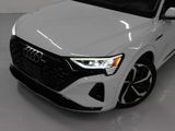 Used 2024 Audi Q8 e-tron Prestige image 4