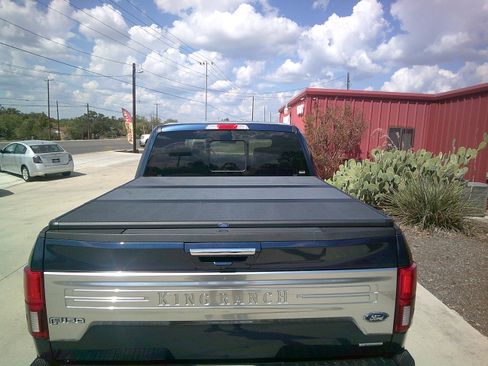 Used 2018 Ford F150 King Ranch image 28