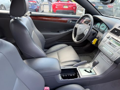 Used 2006 Toyota Solara SLE image 20