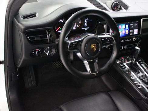 Used 2020 Porsche Macan S AWD/4WD image 11