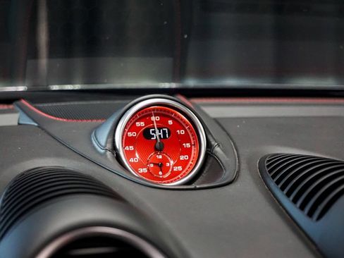 Used 2022 Porsche 718 Boxster Spyder RWD image 81