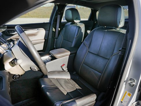 Used 2016 Chevrolet Impala LTZ image 6