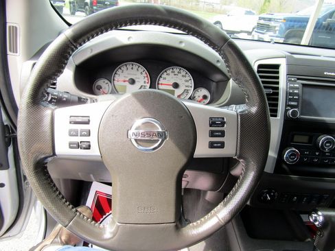 Used 2019 Nissan Frontier AWD/4WD image 21