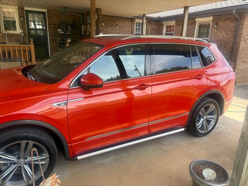 Used 2018 Volkswagen Tiguan FWD image 6