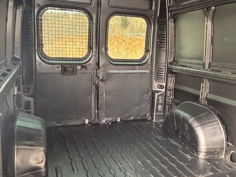 Used 2021 RAM ProMaster 2500 image 12