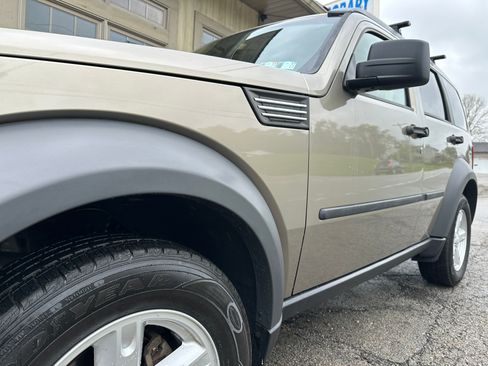Used 2007 Dodge Nitro 4WD SXT image 9