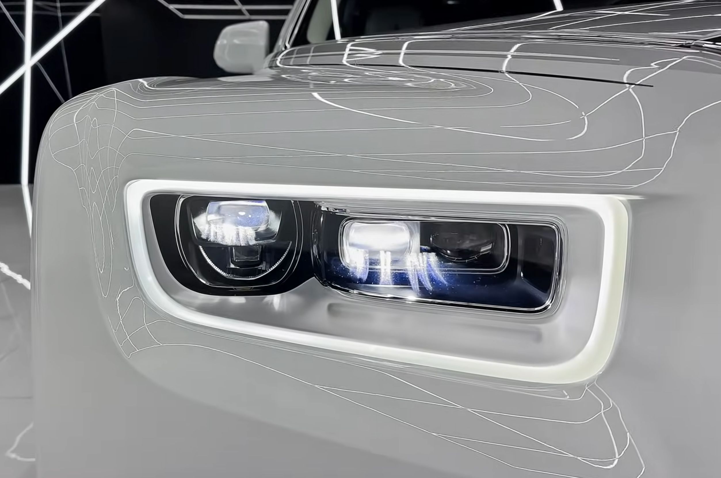 Used 2018 Rolls-Royce Phantom Sedan RWD image 6
