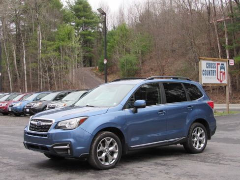 Used 2017 Subaru Forester 2.5i Touring image 1
