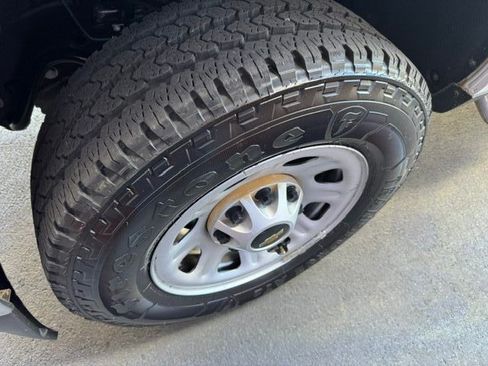 Used 2016 Chevrolet Silverado 3500 2WD Regular Cab image 24