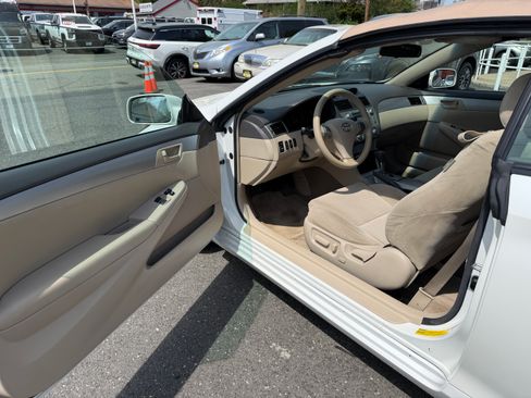 Used 2008 Toyota Solara image 2