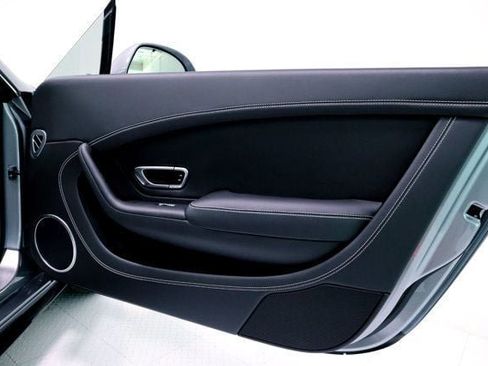 Used 2017 Bentley Continental GT image 26