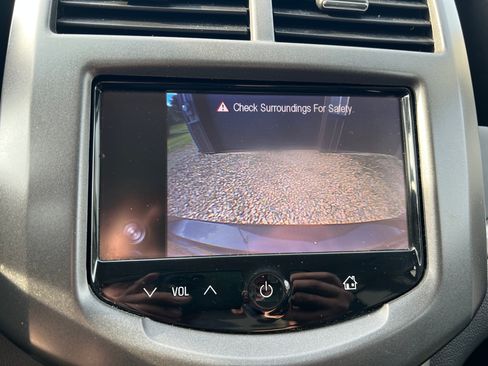 Used 2014 Chevrolet Sonic LT FWD image 6