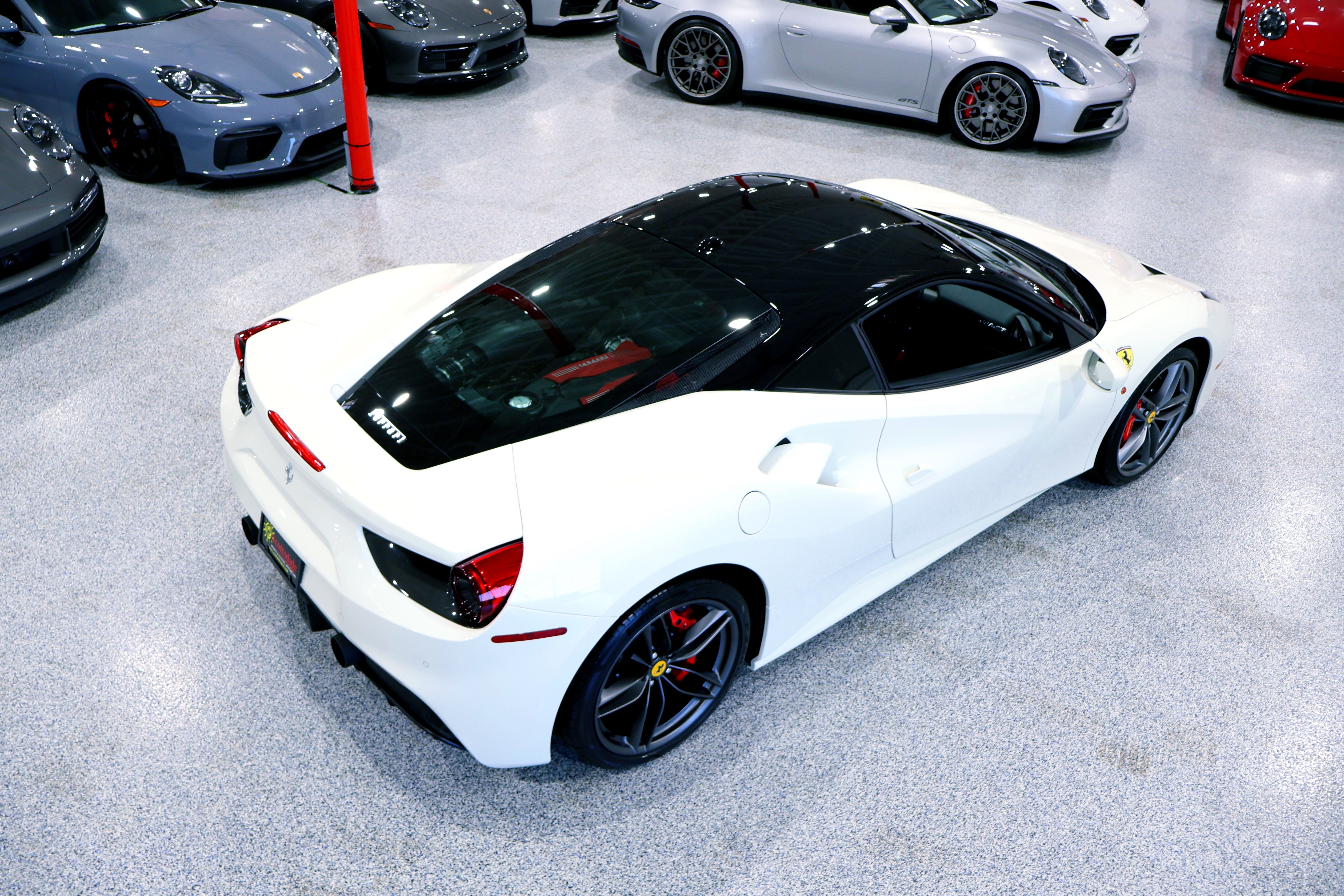 Used 2016 Ferrari 488 GTB RWD image 7