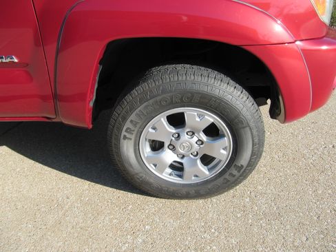 Used 2007 Toyota Tacoma TRD Off-Road image 6