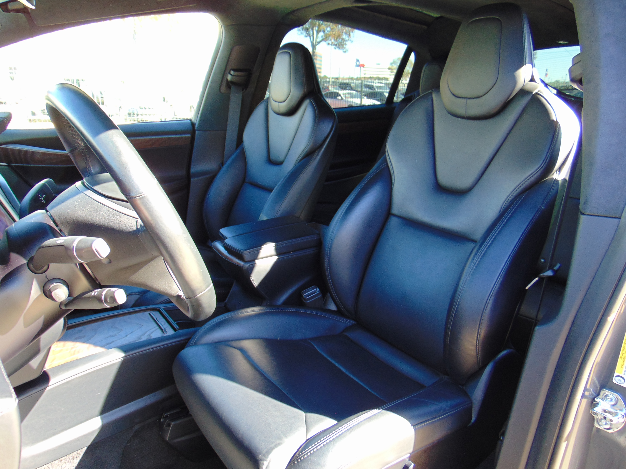 Used 2019 Tesla Model X Long Range AWD/4WD image 9
