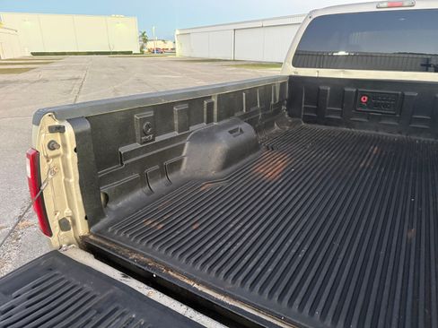 Used 2010 Ford F350 Lariat image 43