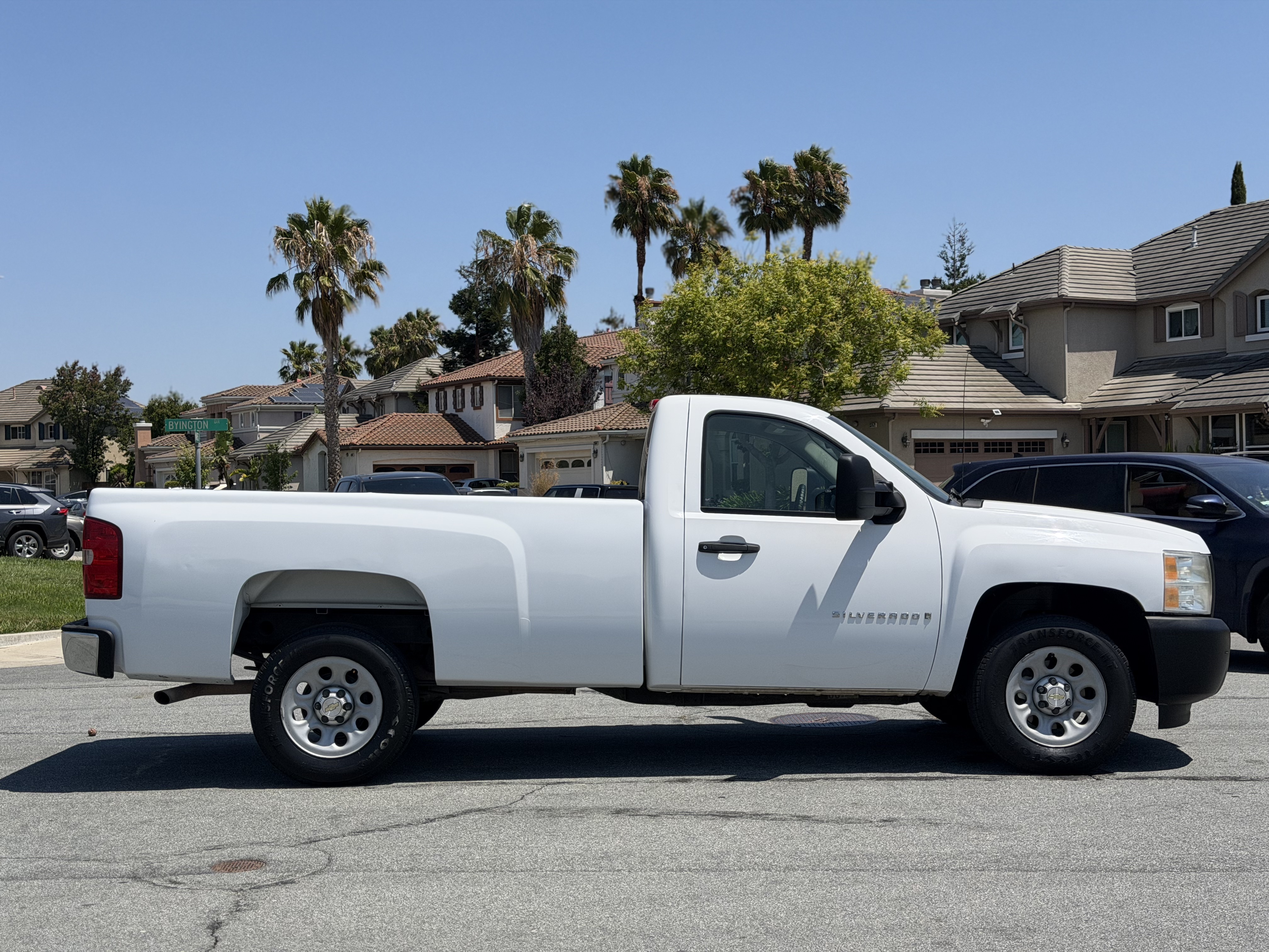 Used 2008 Chevrolet Silverado 1500 2WD Regular Cab image 2