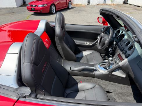 Used 2007 Pontiac Solstice GXP Convertible RWD image 19