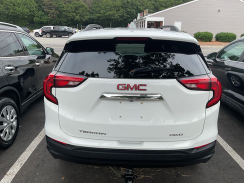 Used 2018 GMC Terrain AWD SLE image 5