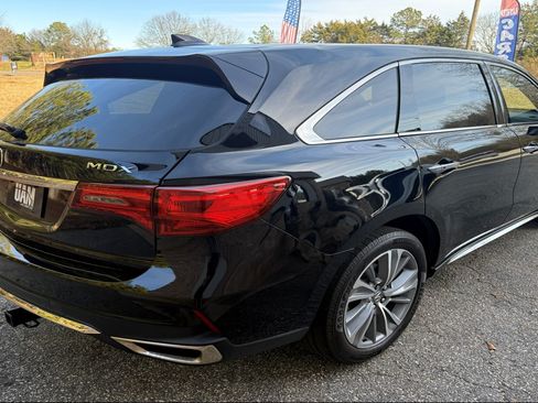 Used 2017 Acura MDX image 2