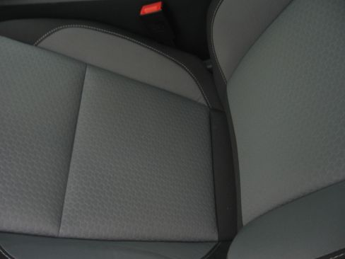 Used 2018 Ford Escape SE image 9