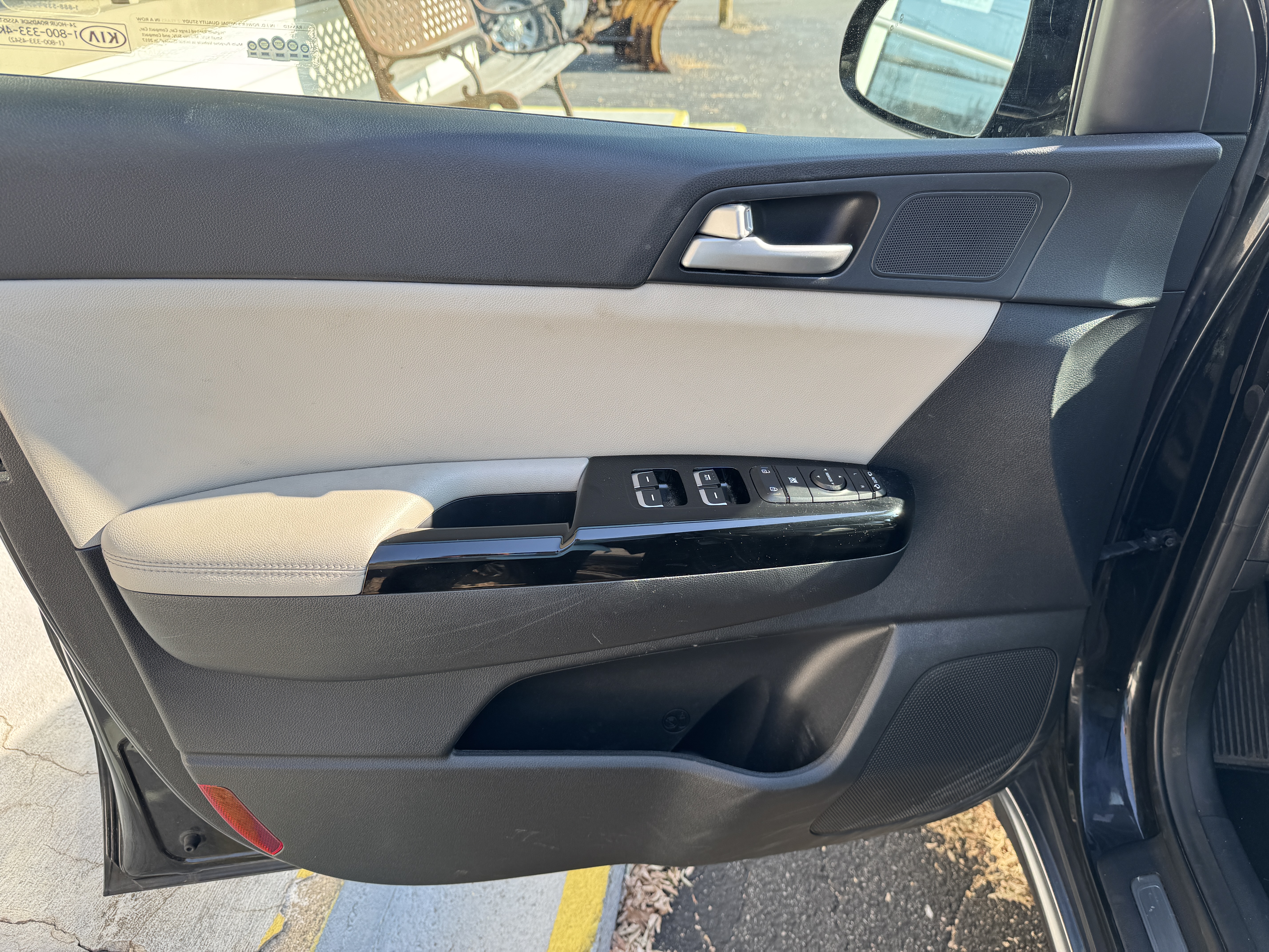 Used 2018 Kia Sportage AWD EX image 9