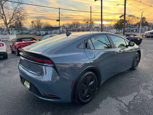 Used 2024 Toyota Prius LE image 22