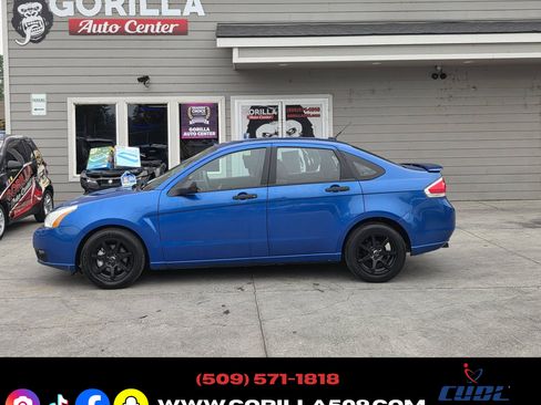 Used 2011 Ford Focus SE Sedan FWD image 4