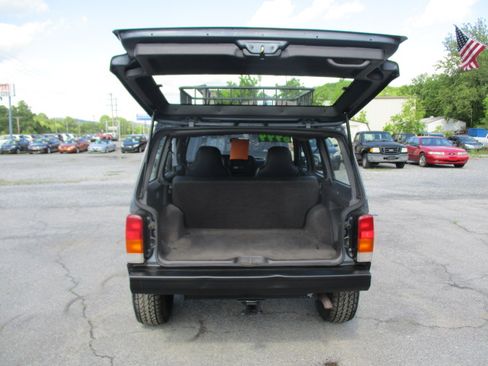 Used 2001 Jeep Cherokee 4WD Sport 4-Door image 41