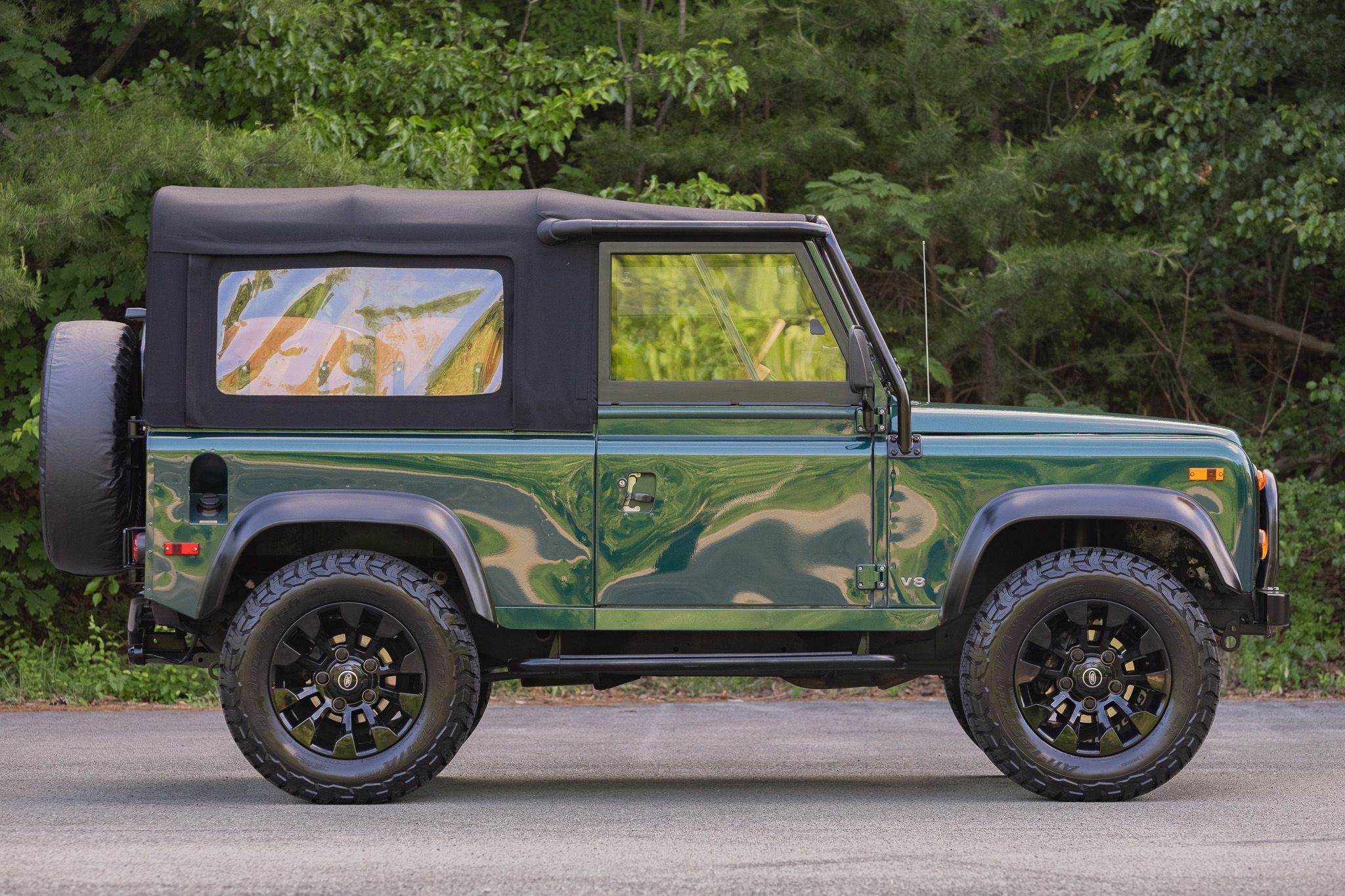 Used 1997 Land Rover Defender 90 AWD/4WD image 2