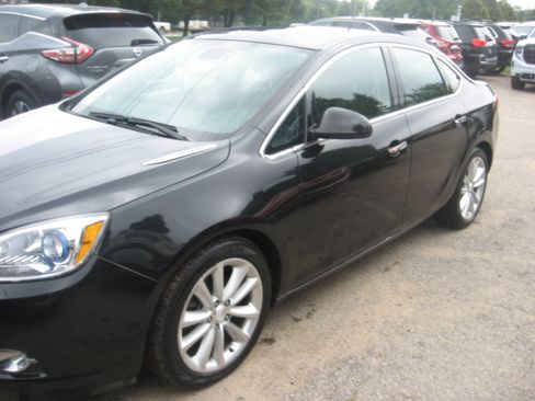 Used 2013 Buick Verano Leather FWD image 1