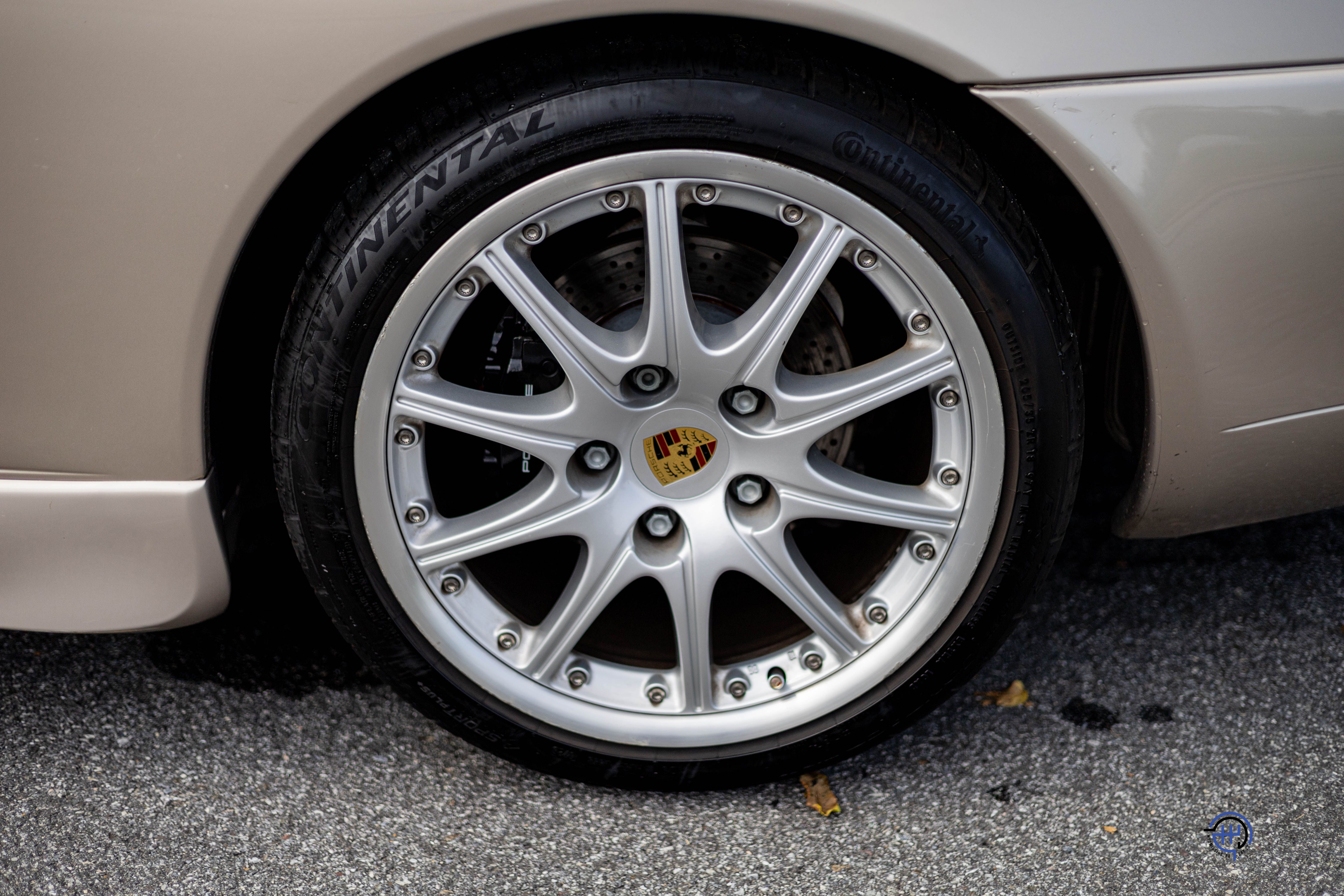 Used 2000 Porsche 911 Carrera Cabriolet RWD image 12