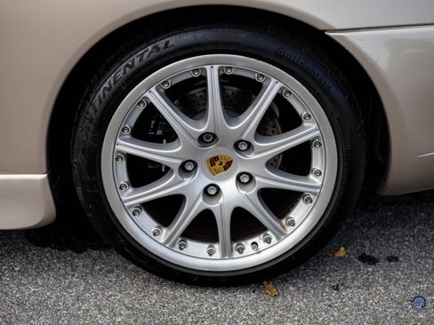 Used 2000 Porsche 911 Carrera Cabriolet RWD image 12