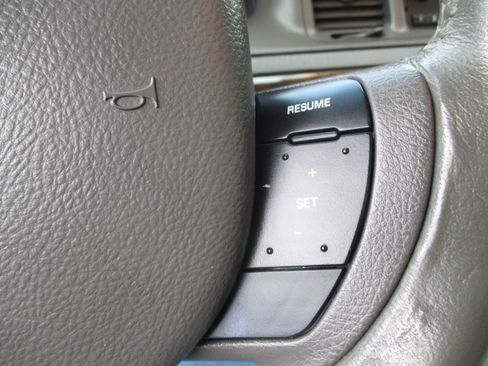 Used 2008 Mercury Grand Marquis LS image 28