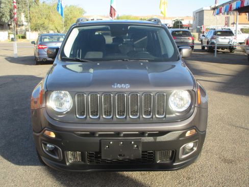 Used 2017 Jeep Renegade Latitude image 16