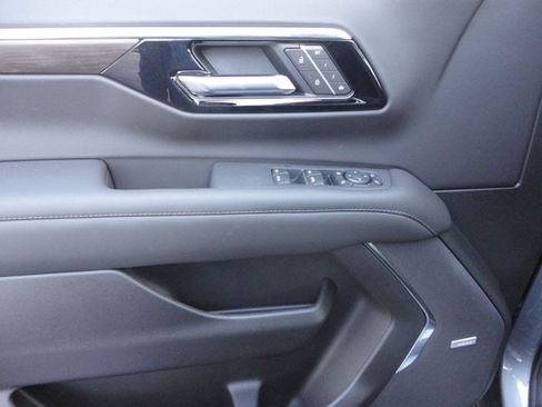 New 2026 Chevrolet Tahoe Z71 image 17